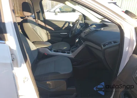 2015 Ford Escape Se z USA, uszkodzony, nr VIN 1FMCU9G98FUA11531